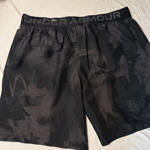 UNDER ARMOUR Men's Camouflage Shorts XL